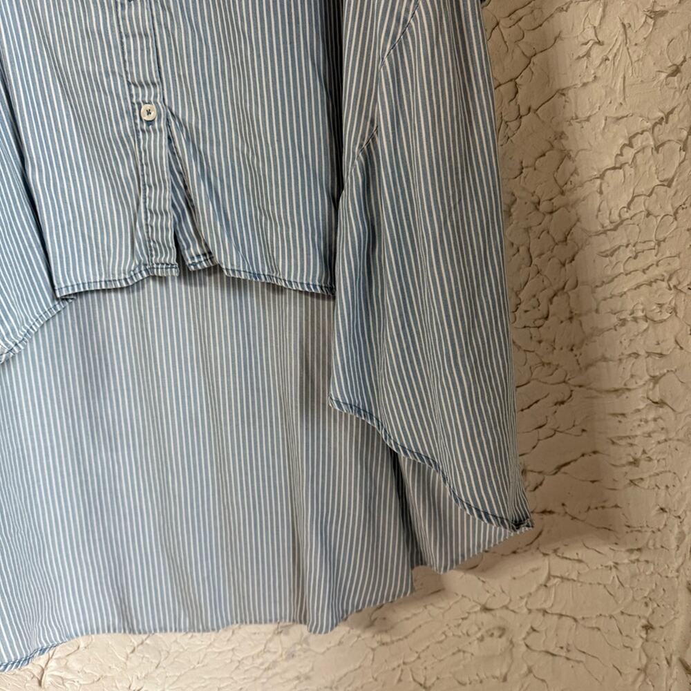 Forever 21 Blue and White Striped Tunic Blouse 3X - Picture 3 of 5